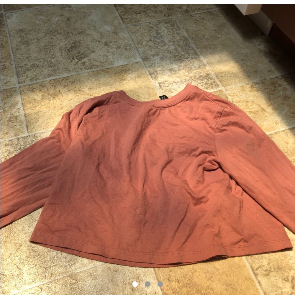 LONG SLEEVE CROP TOP